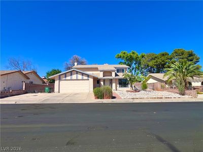 1121 Fuente Way