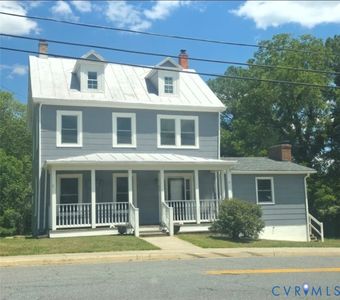 406 E Baker St