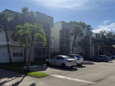 4215 N University Dr APT 115