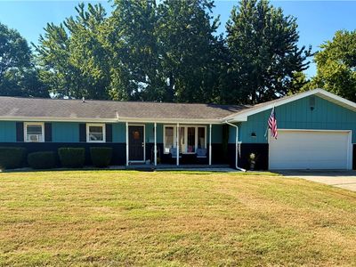 327 W Samuel St
