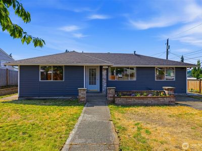 4306 N Highland Avenue