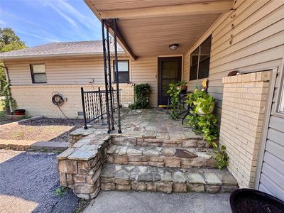 1227 Van Dr