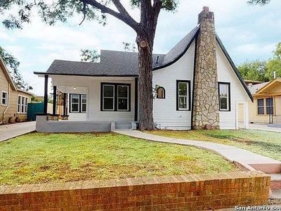 734 Avant Ave