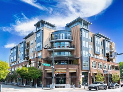 7800 SE 27th Street #206