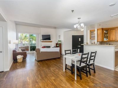 3969 Mahaila Ave Unit 209