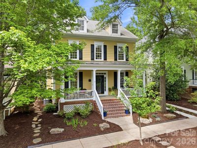 739 Julia St