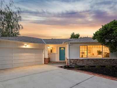 852 Ross Ct