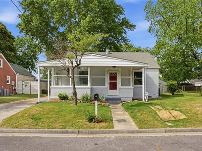 7 N Colin Dr