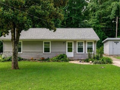 48 Trina Ave NE