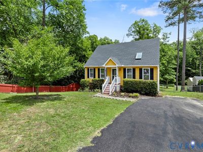 3111 Castlebury Dr