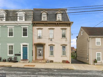 150 Walnut St