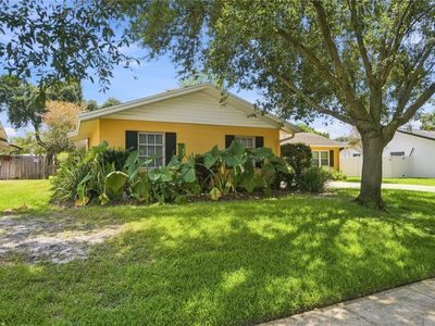 410 SAINT DUNSTAN WAY