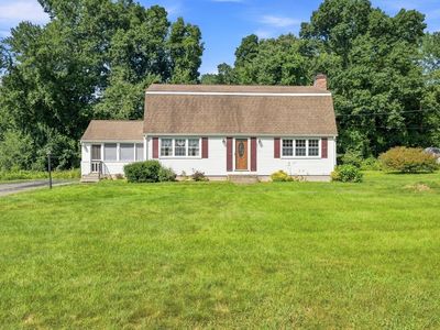 28 River Park Dr