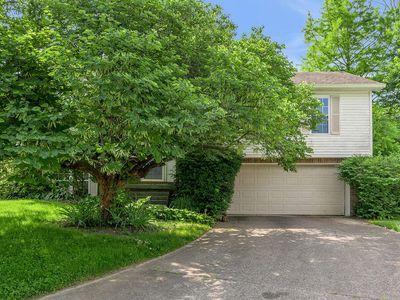 3304 Houndstooth Ct