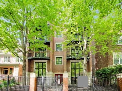 5526 N Winthrop Ave Unit 4S