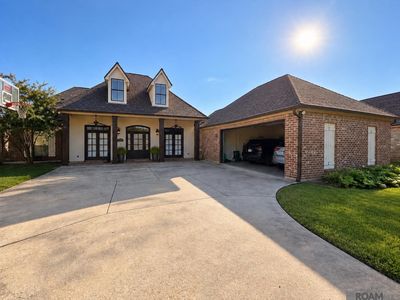 10357 Crooked Creek Ln