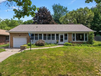 1712 Rosewood Ave SE