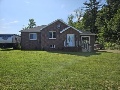 7049 Mason Dixon Hwy