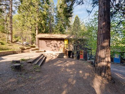 6139 Shad Way