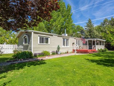70 Walker Pl