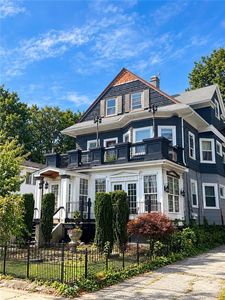 224-226 Unit St
