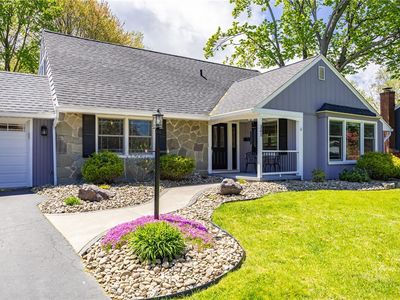 341 Churchill Dr S