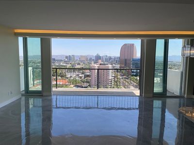 2323 N Central Ave Unit 1802