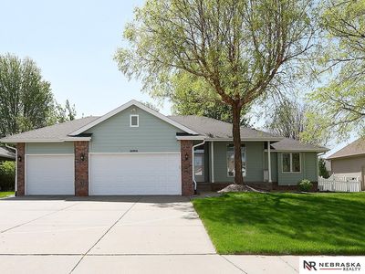 20911 Hampton Cir
