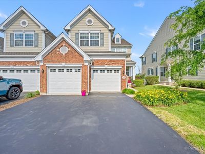 Property at 1155 Falcon Ridge Dr, Elgin, IL