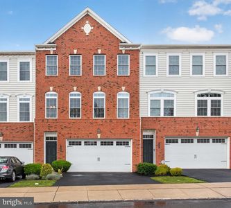 125 Briarwood Ln