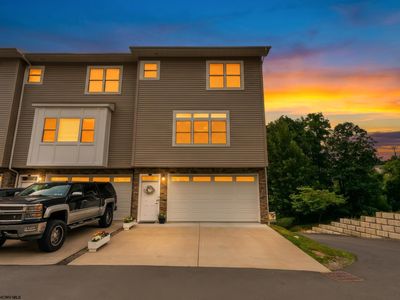 315 Pasture Ln
