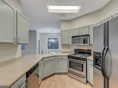7809 Strong Water Ct