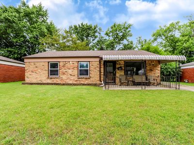 2708 N Aurie Dr