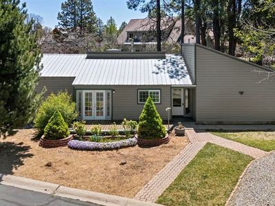 6 Willow Court