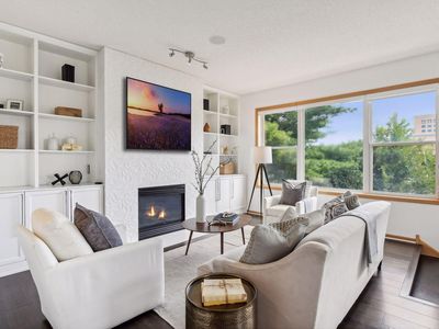 57 4th Ave N APT 104