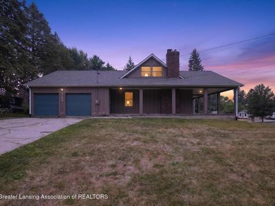 1109 Mora Cir