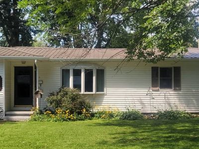 Property at 702 E Tampa Dr, Robinson, IL