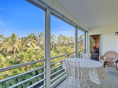 500 NE 14th Ave APT 402