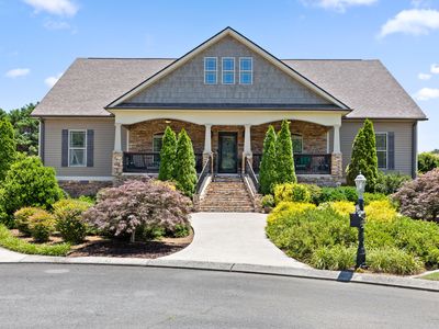 46 W Acorn Dr