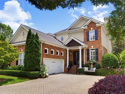 1053 Arbor Trce NE