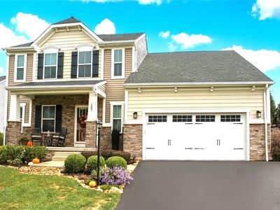 107 Rock Cliff Ct