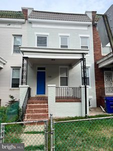739 Linnard St