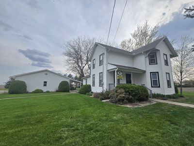 610 E Main St