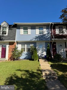 17645 Larchmont Ter