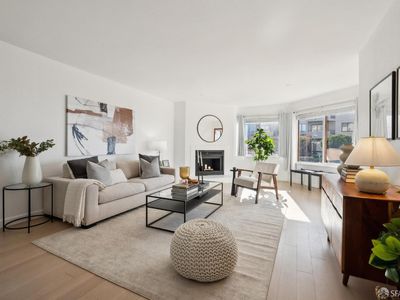 825 La Playa St APT 121