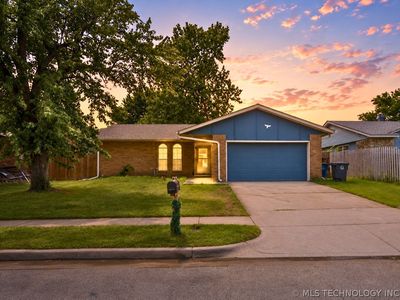 3634 S 106th Pl E