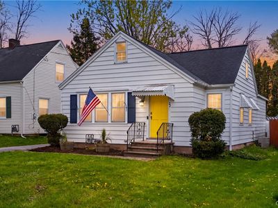 22 Vanduyne Ave