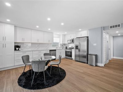 1549 Sandpiper St APT 75