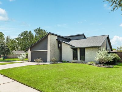 9 Sarita Ct