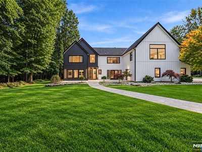8 Airmont Avenue